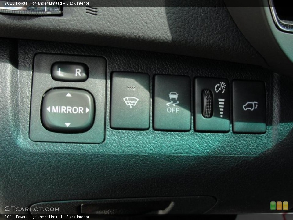 Black Interior Controls for the 2011 Toyota Highlander Limited #46871063