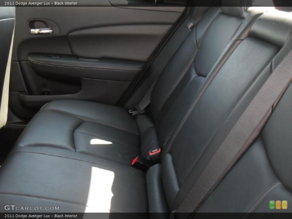 Black Interior Photo for the 2011 Dodge Avenger Lux #46877039