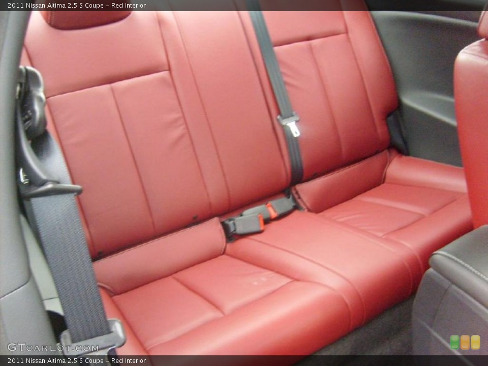 Red Interior Photo for the 2011 Nissan Altima 2.5 S Coupe #46880573