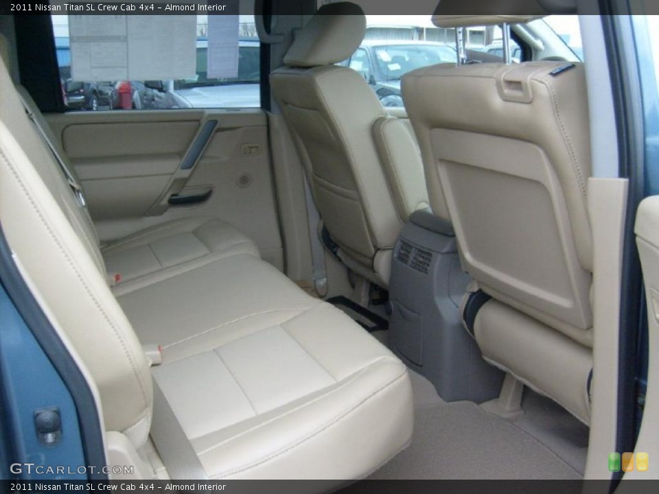 Almond Interior Photo for the 2011 Nissan Titan SL Crew Cab 4x4 #46881908