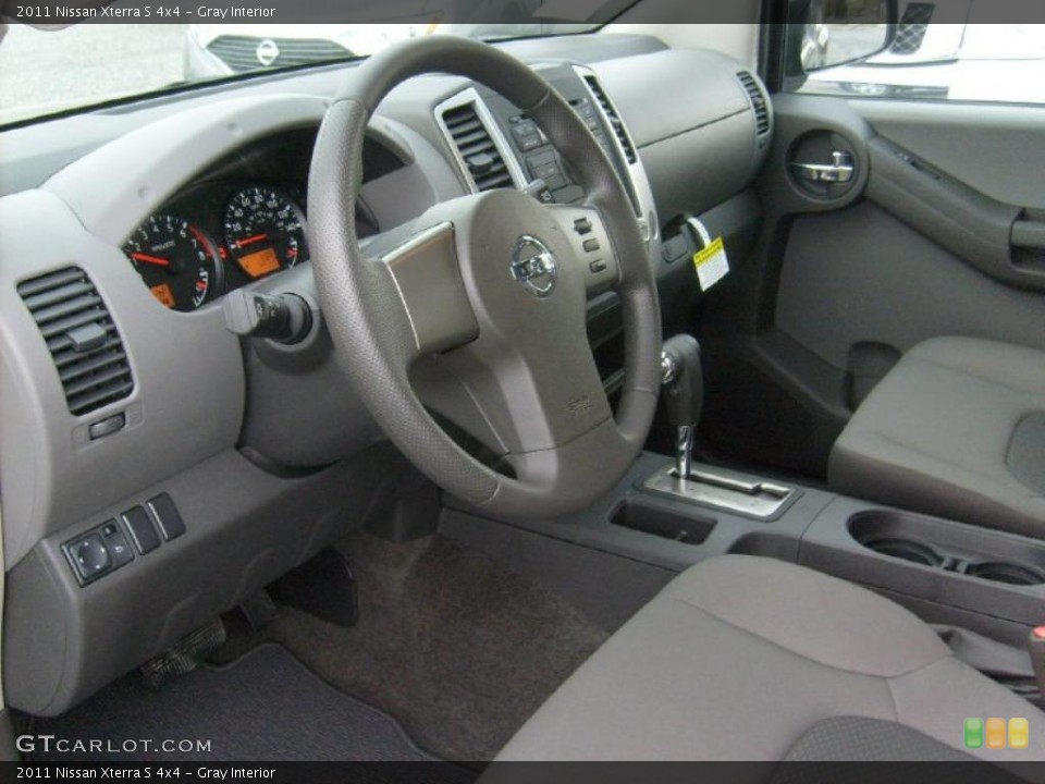 Gray Interior Photo for the 2011 Nissan Xterra S 4x4 #46882457