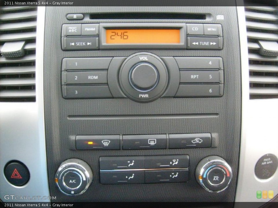 Gray Interior Controls for the 2011 Nissan Xterra S 4x4 #46882544