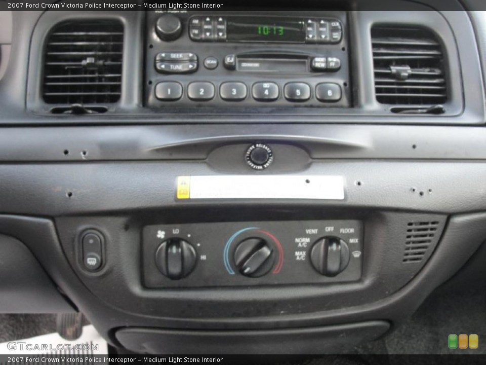 Medium Light Stone Interior Controls for the 2007 Ford Crown Victoria Police Interceptor #46884314