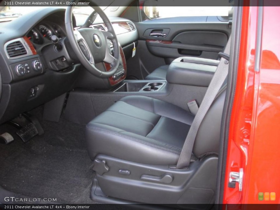 Ebony Interior Photo for the 2011 Chevrolet Avalanche LT 4x4 #46890548