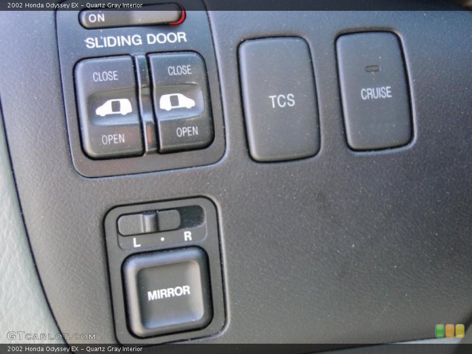 Quartz Gray Interior Controls for the 2002 Honda Odyssey EX #46892036