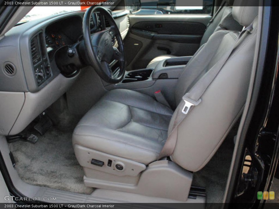 Gray/Dark Charcoal Interior Photo for the 2003 Chevrolet Suburban 1500 LT #46893434