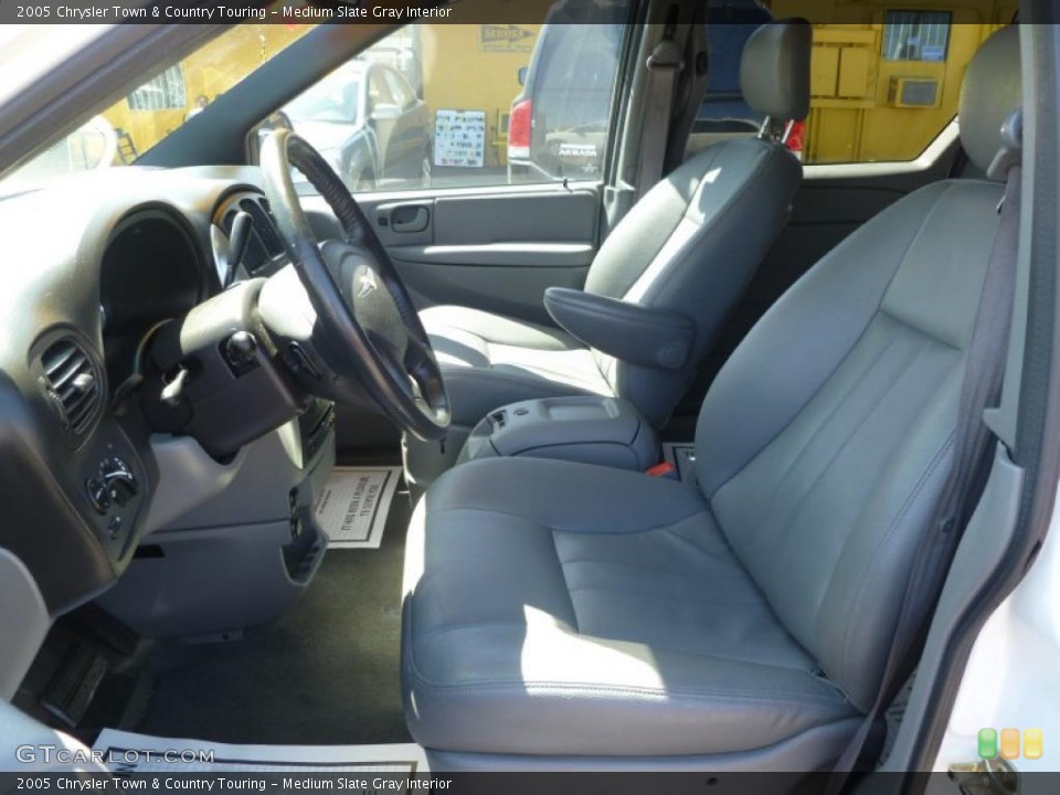 Medium Slate Gray Interior Photo for the 2005 Chrysler Town & Country Touring #46898474
