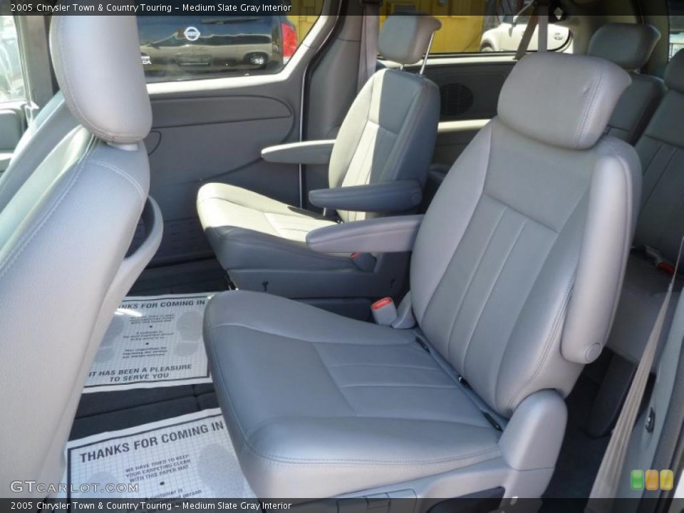 Medium Slate Gray Interior Photo for the 2005 Chrysler Town & Country Touring #46898489