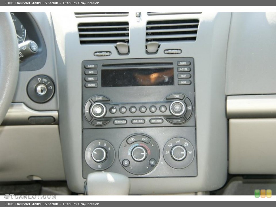Titanium Gray Interior Controls for the 2006 Chevrolet Malibu LS Sedan #46898501