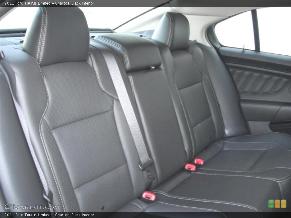 Charcoal Black Interior Photo for the 2011 Ford Taurus Limited #46904572
