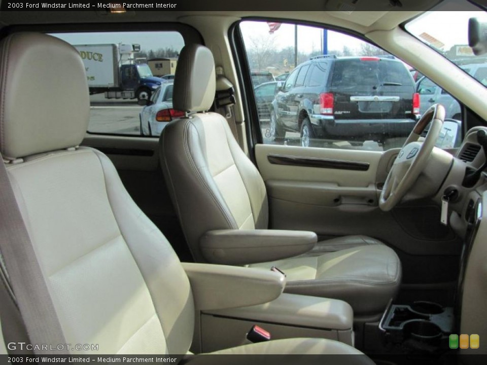 Medium Parchment Interior Photo for the 2003 Ford Windstar Limited #46915316