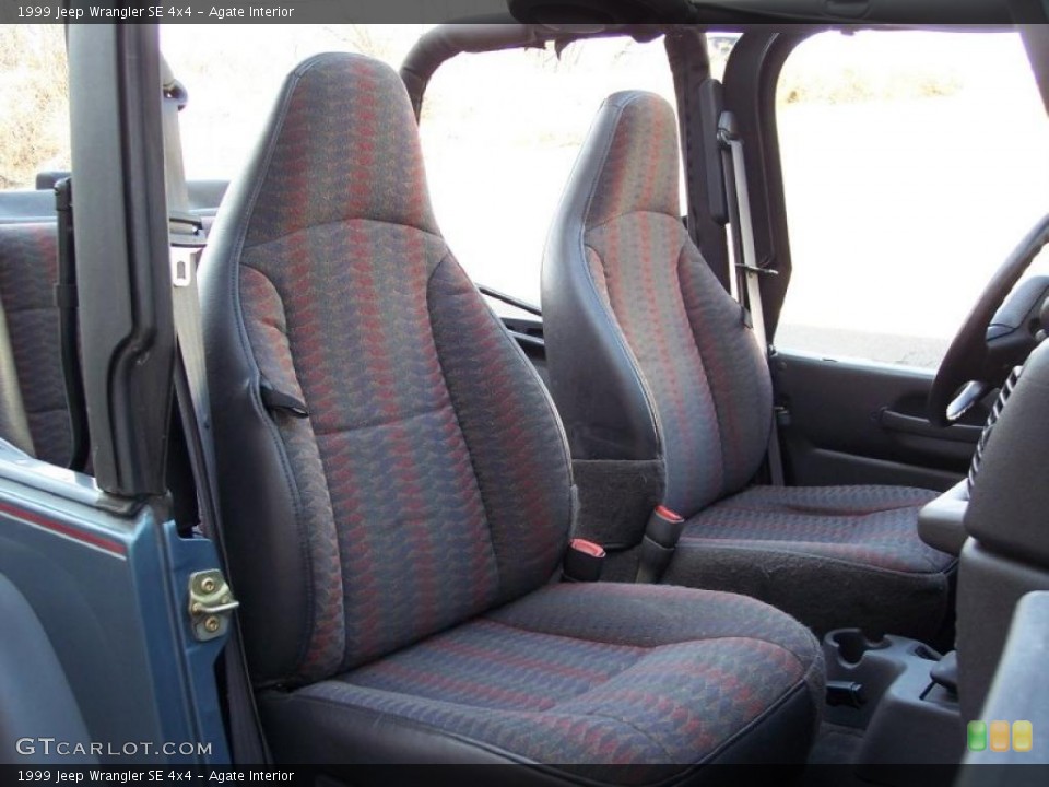 Agate Interior Photo for the 1999 Jeep Wrangler SE 4x4 #46916345