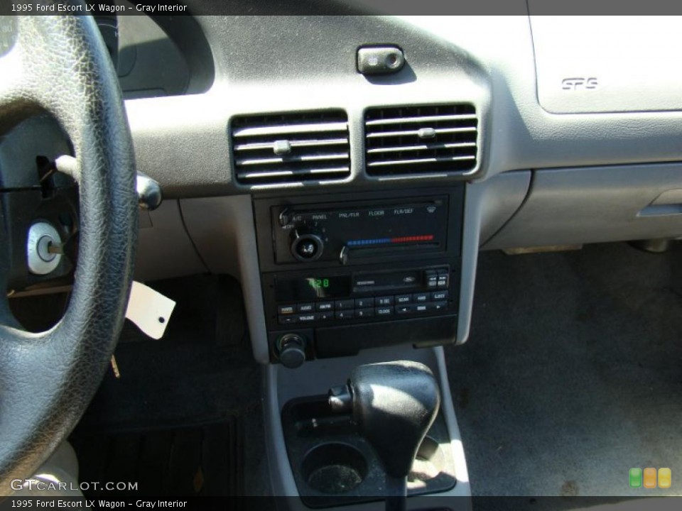 Gray Interior Controls for the 1995 Ford Escort LX Wagon #46918874