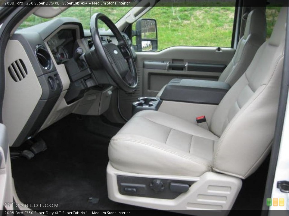 Medium Stone Interior Photo for the 2008 Ford F350 Super Duty XLT SuperCab 4x4 #46918958