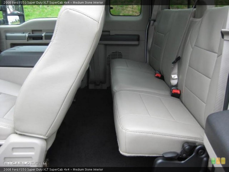 Medium Stone Interior Photo for the 2008 Ford F350 Super Duty XLT SuperCab 4x4 #46919033