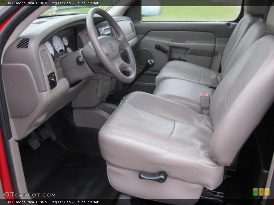 Taupe Interior Photo for the 2003 Dodge Ram 1500 ST Regular Cab #46919567