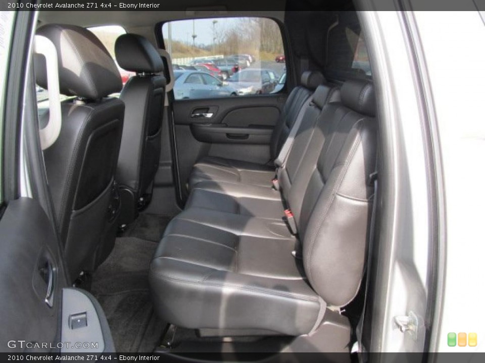 Ebony Interior Photo for the 2010 Chevrolet Avalanche Z71 4x4 #46920296