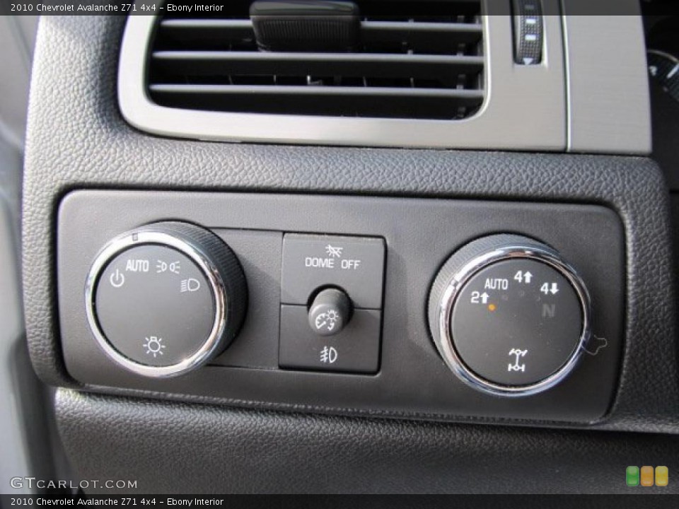 Ebony Interior Controls for the 2010 Chevrolet Avalanche Z71 4x4 #46920416