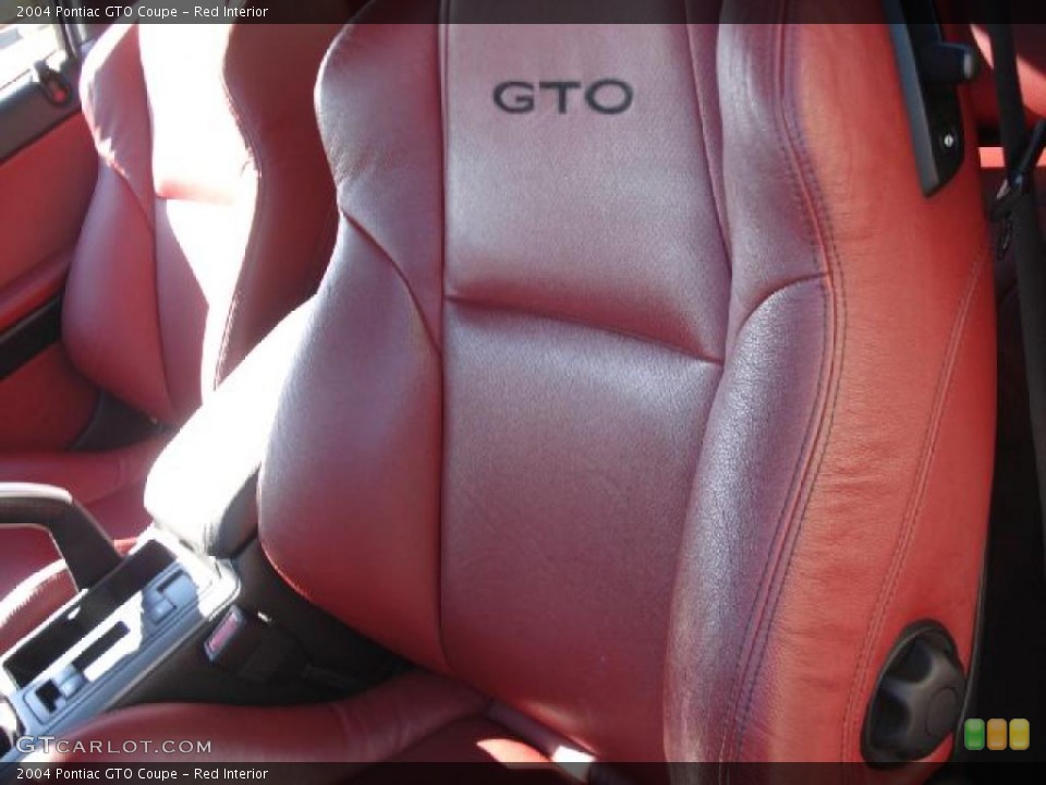 Red Interior Photo for the 2004 Pontiac GTO Coupe #46921775