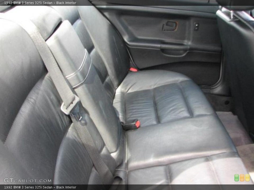 Black Interior Photo for the 1992 BMW 3 Series 325i Sedan #46927616