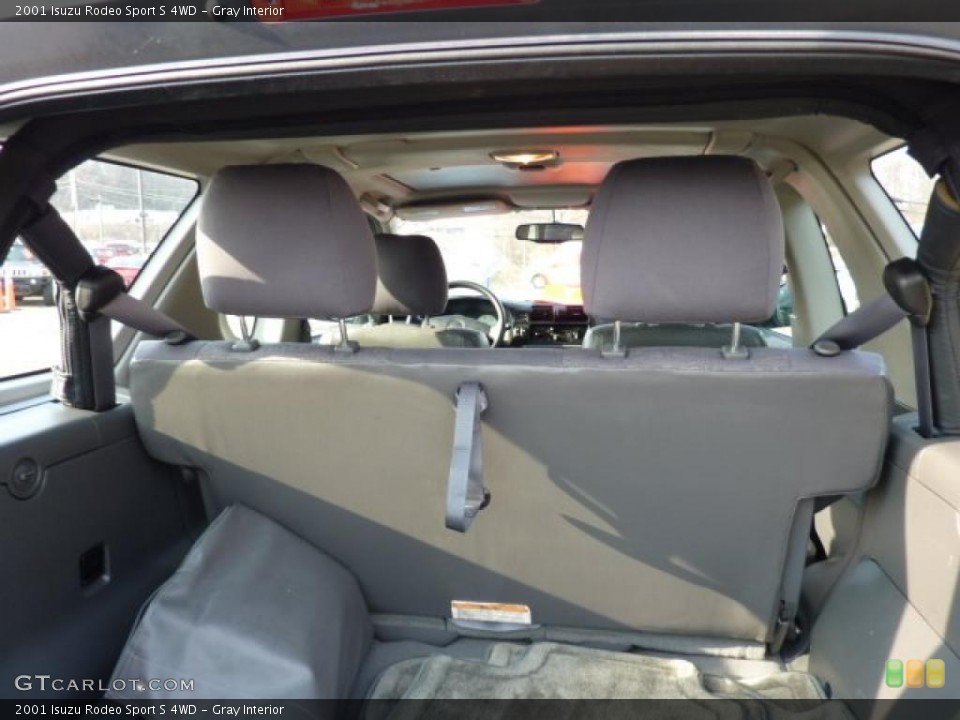 Gray Interior Trunk for the 2001 Isuzu Rodeo Sport S 4WD #46928447