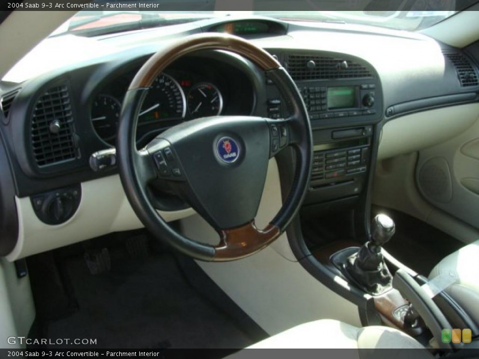 Parchment Interior Photo for the 2004 Saab 9-3 Arc Convertible #46932737