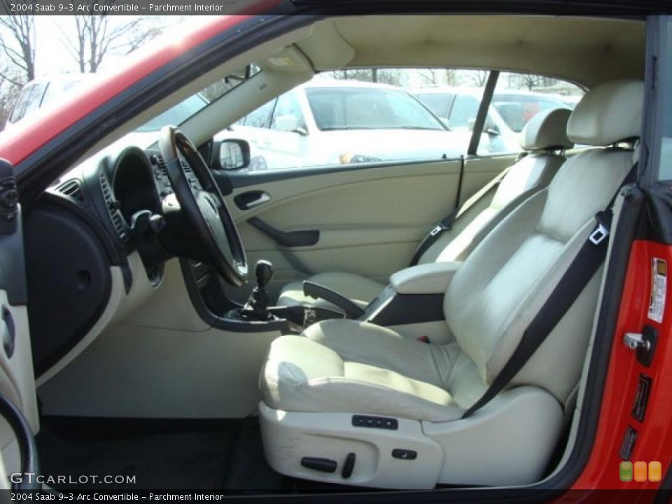 Parchment Interior Photo for the 2004 Saab 9-3 Arc Convertible #46932743