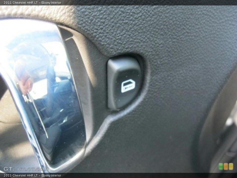 Ebony Interior Controls for the 2011 Chevrolet HHR LT #46937583