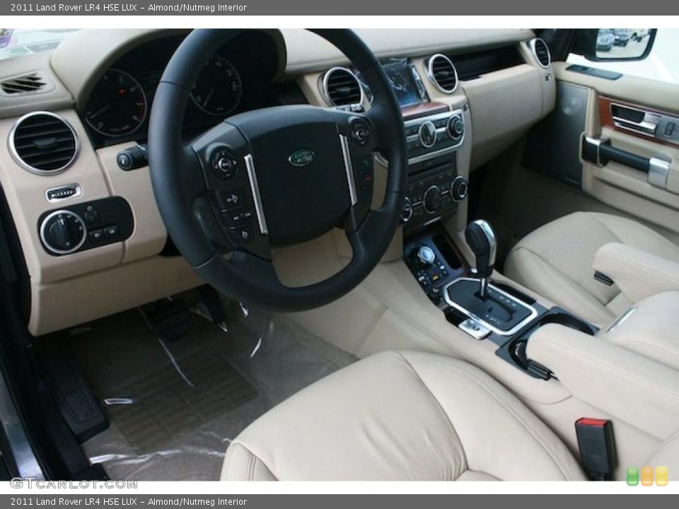Almond/Nutmeg Interior Photo for the 2011 Land Rover LR4 HSE LUX #46940124