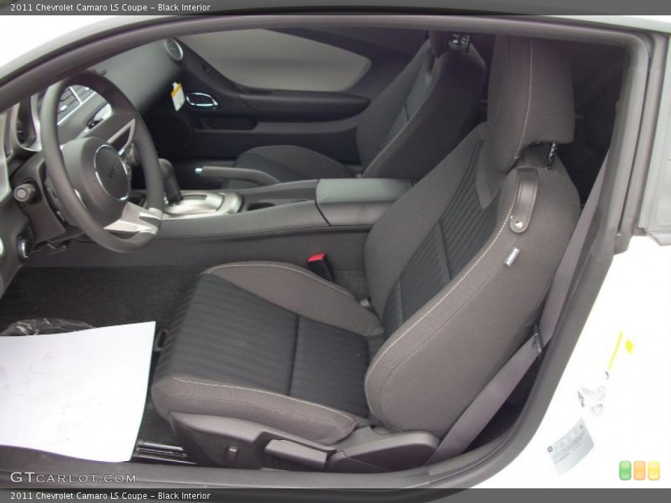 Black Interior Photo for the 2011 Chevrolet Camaro LS Coupe #46942323