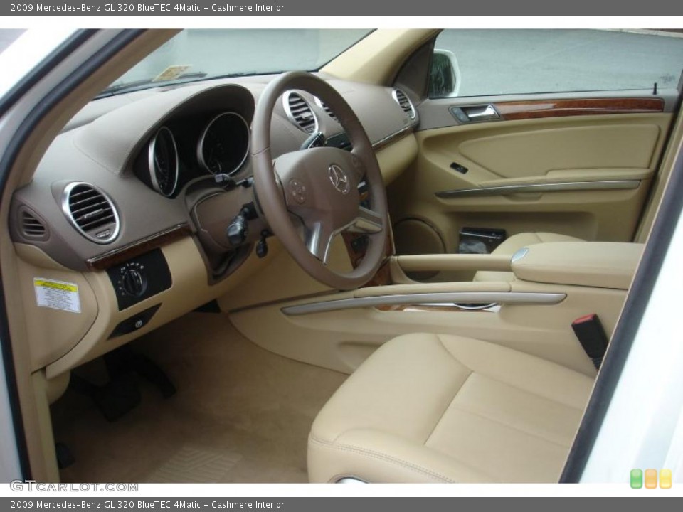 Cashmere Interior Photo for the 2009 Mercedes-Benz GL 320 BlueTEC 4Matic #46942650