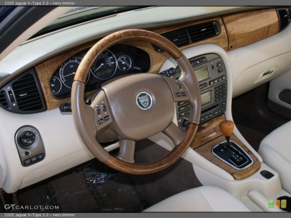 Ivory Interior Photo for the 2005 Jaguar X-Type 3.0 #46944480