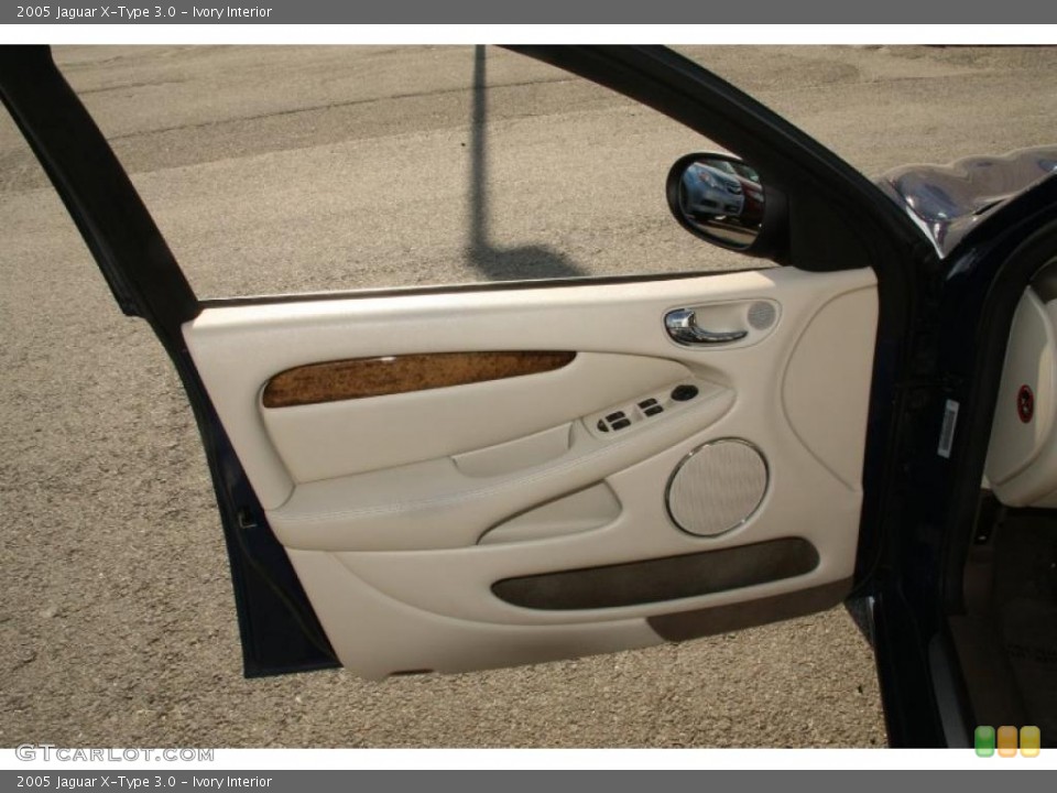 Ivory Interior Door Panel for the 2005 Jaguar X-Type 3.0 #46944540