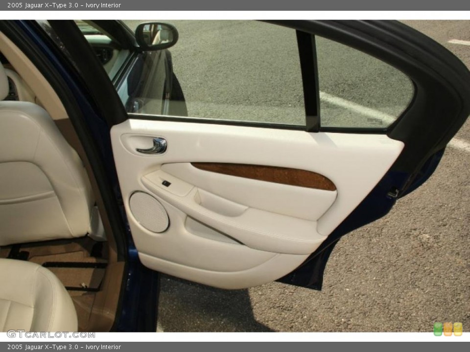 Ivory Interior Door Panel for the 2005 Jaguar X-Type 3.0 #46944570