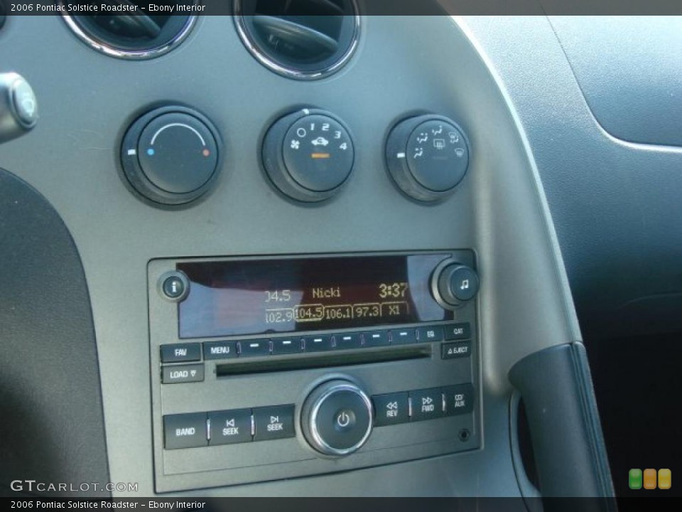 Ebony Interior Controls for the 2006 Pontiac Solstice Roadster #46944678
