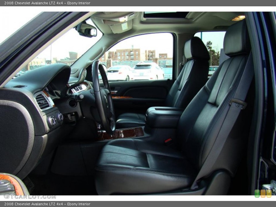 Ebony Interior Photo for the 2008 Chevrolet Avalanche LTZ 4x4 #46945590