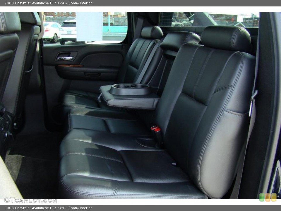 Ebony Interior Photo for the 2008 Chevrolet Avalanche LTZ 4x4 #46945983