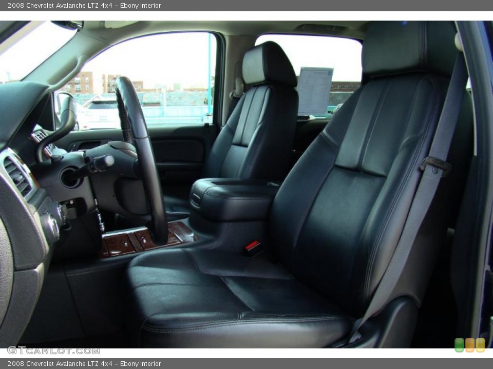 Ebony Interior Photo for the 2008 Chevrolet Avalanche LTZ 4x4 #46946175