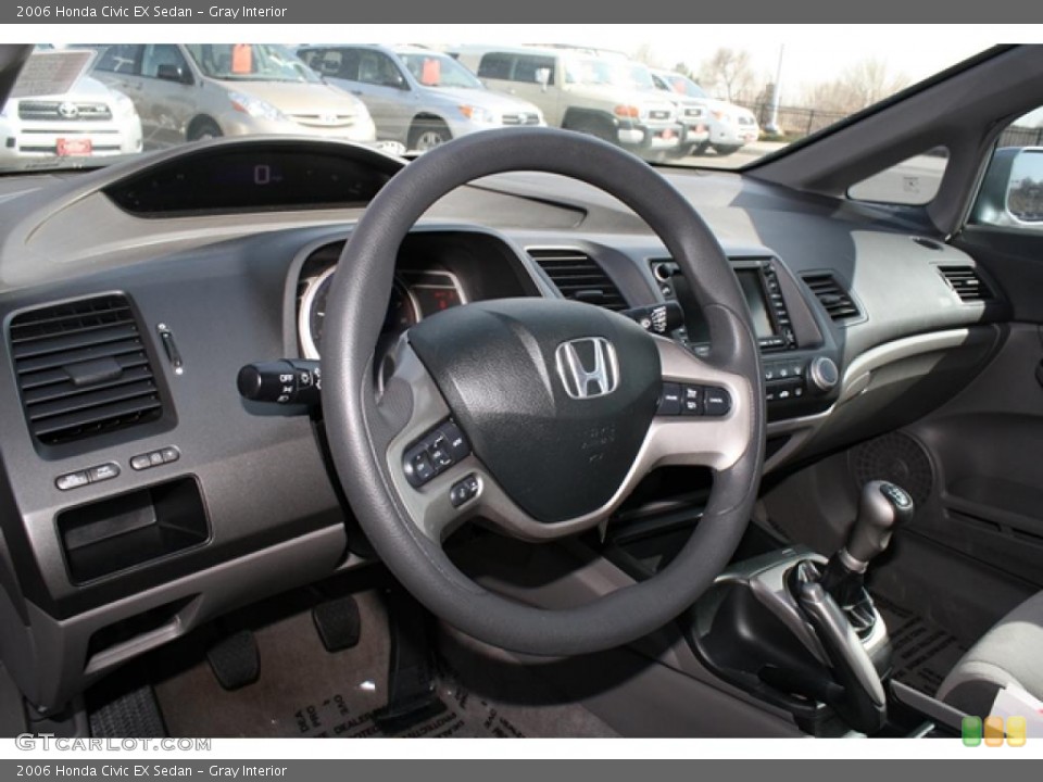 Gray Interior Photo for the 2006 Honda Civic EX Sedan #46947360