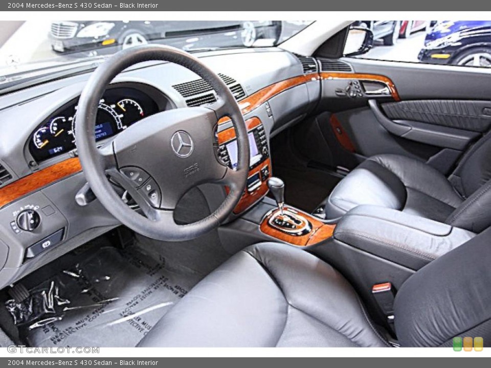 Black Interior Photo for the 2004 Mercedes-Benz S 430 Sedan #46948554