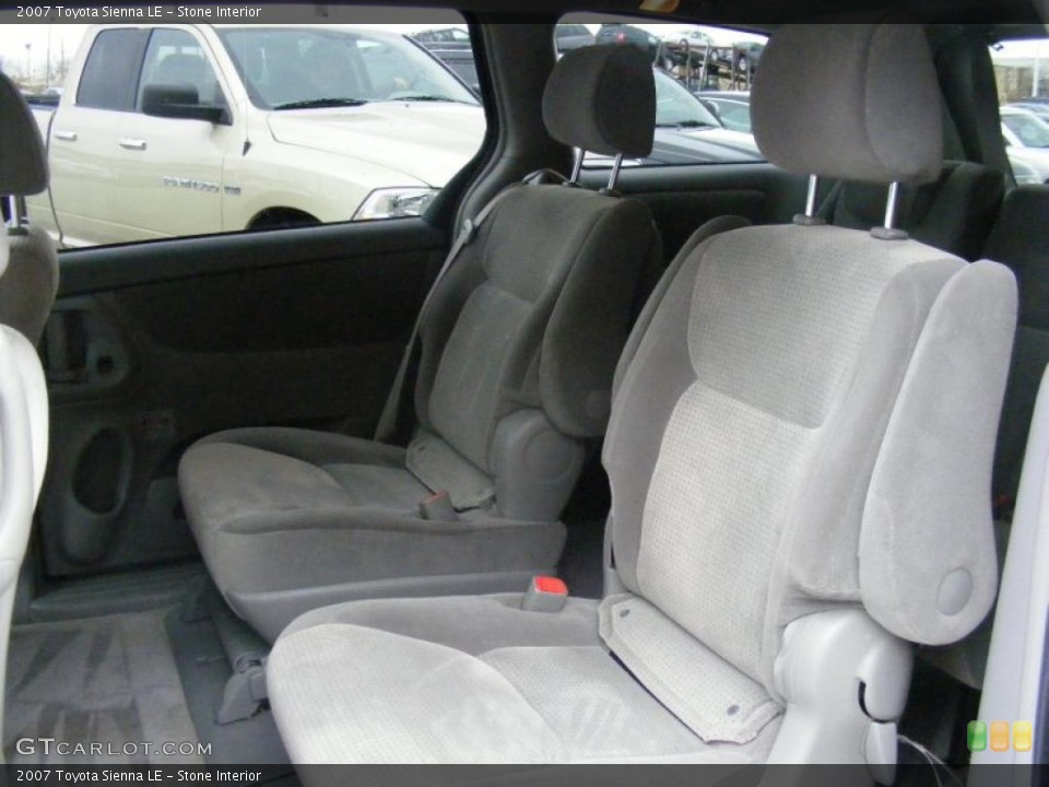 Stone Interior Photo for the 2007 Toyota Sienna LE #46951815