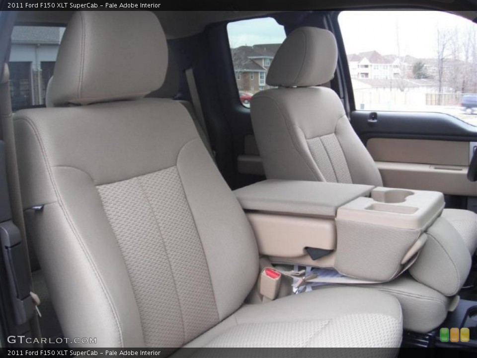 Pale Adobe Interior Photo for the 2011 Ford F150 XLT SuperCab #46952892