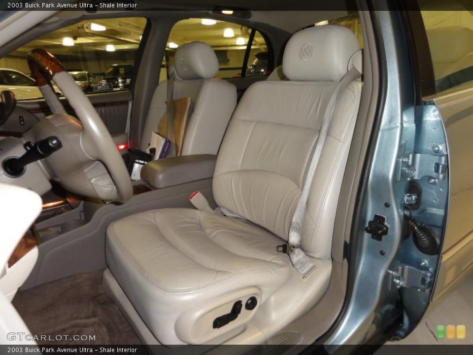 Shale Interior Photo for the 2003 Buick Park Avenue Ultra #46953822