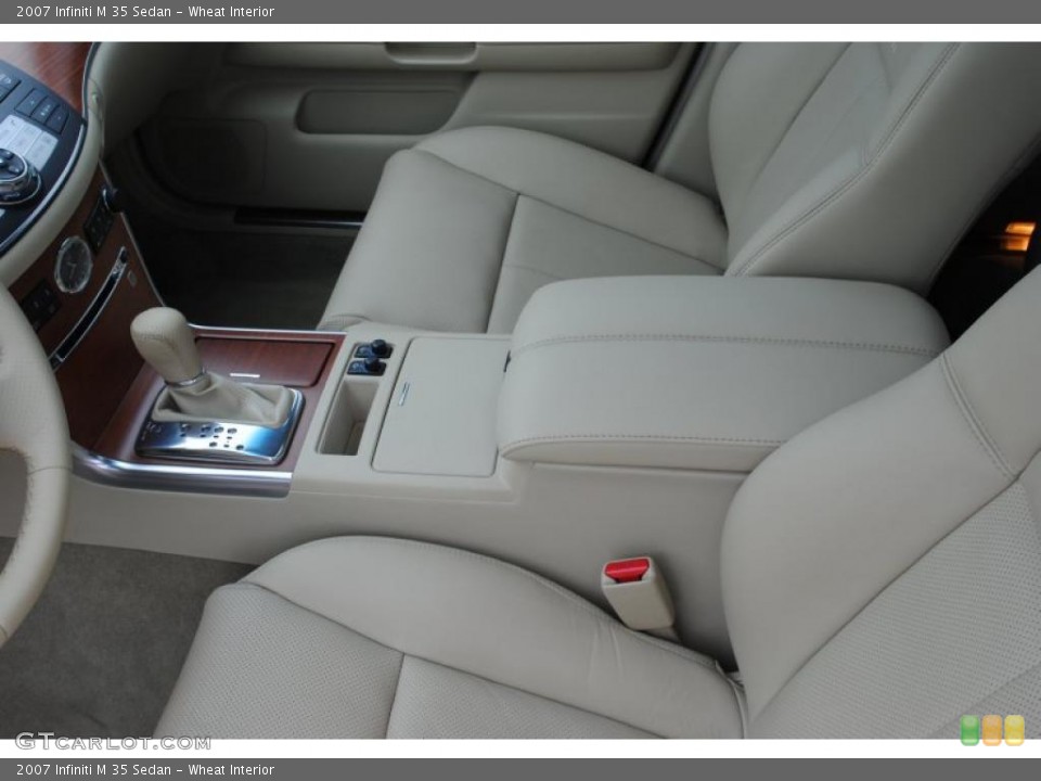 Wheat Interior Photo for the 2007 Infiniti M 35 Sedan #46955256