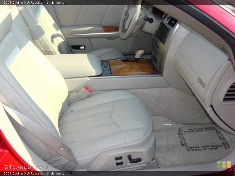 Shale Interior Photo for the 2005 Cadillac XLR Roadster #46956417