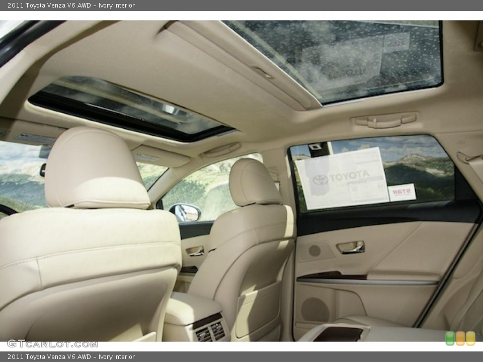 Ivory Interior Sunroof for the 2011 Toyota Venza V6 AWD #46958943