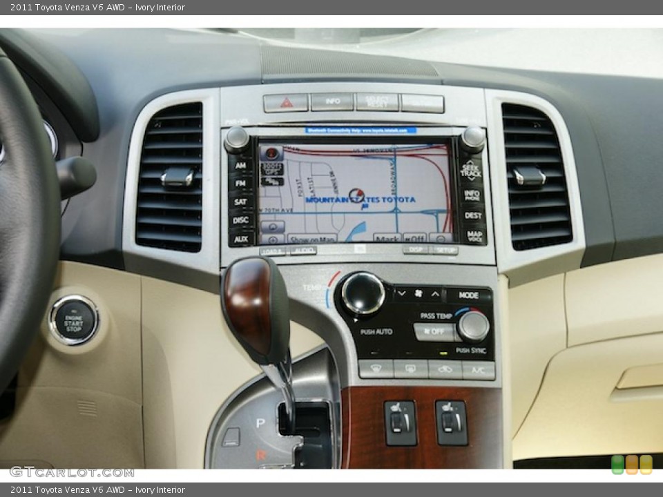 Ivory Interior Navigation for the 2011 Toyota Venza V6 AWD #46959144