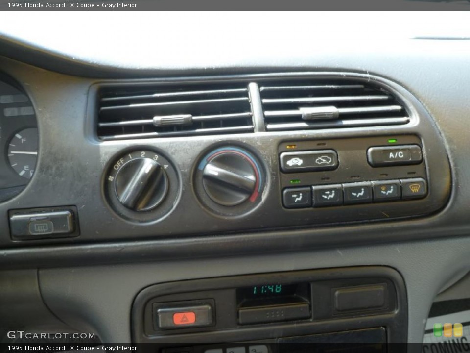 Gray Interior Controls for the 1995 Honda Accord EX Coupe #46960305