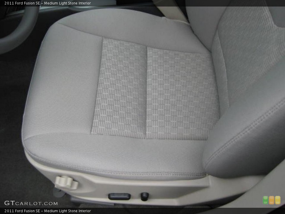 Medium Light Stone Interior Photo for the 2011 Ford Fusion SE #46960917