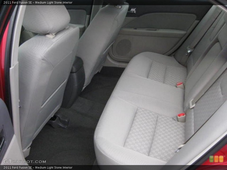 Medium Light Stone Interior Photo for the 2011 Ford Fusion SE #46960941
